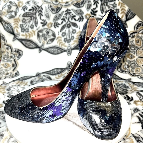 MIU MIU Sequin Embellishments Round ToePumpsHeels Size41 U.S. Size11 - Picture 2 of 16